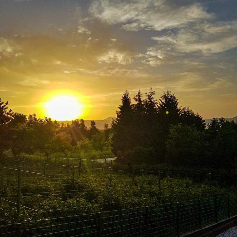 Apartment Little Paradise Visoko Bagian luar foto